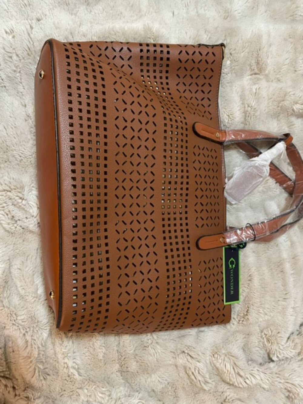 C. Wonder Mia Tote with Removable Pouch-NWT - Picture 2 of 11